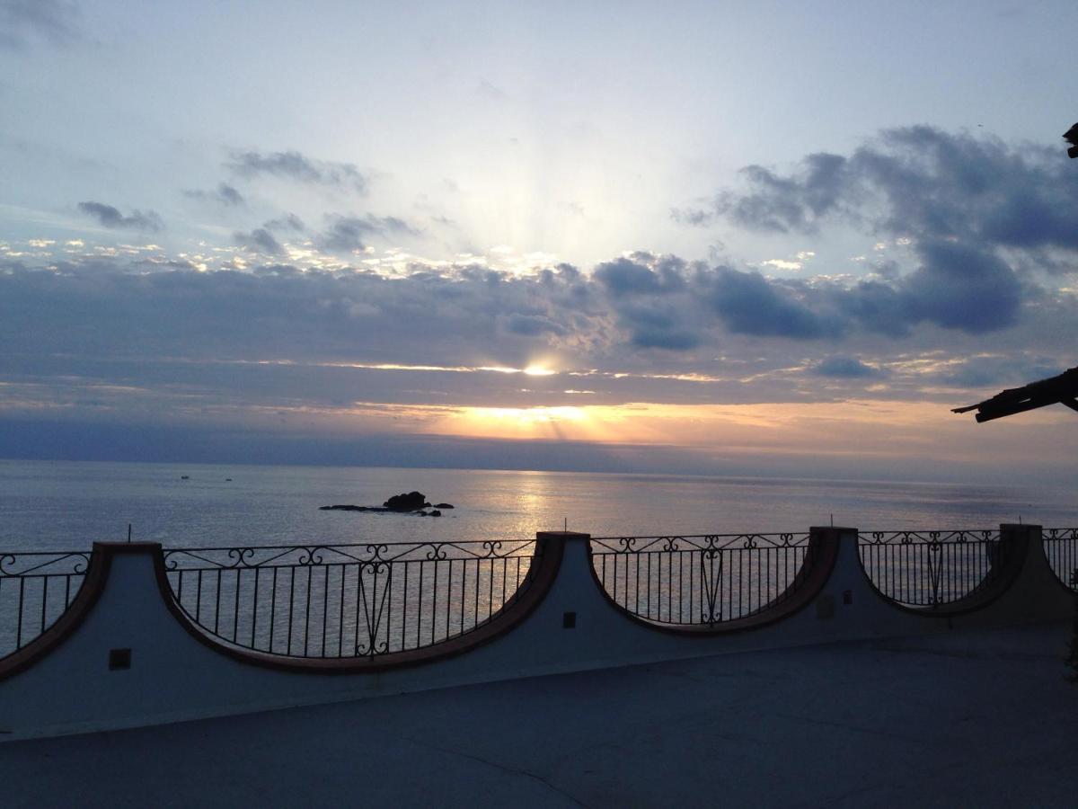 Hotel Umberto A Mare Forio di Ischia Екстериор снимка